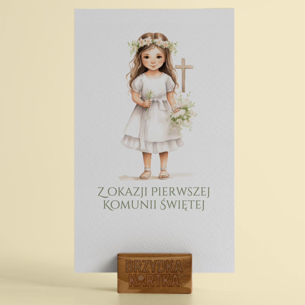 Kartka komunijna po polsku – dziewczynka w wianku i białej albie. Brzydka Kartka.